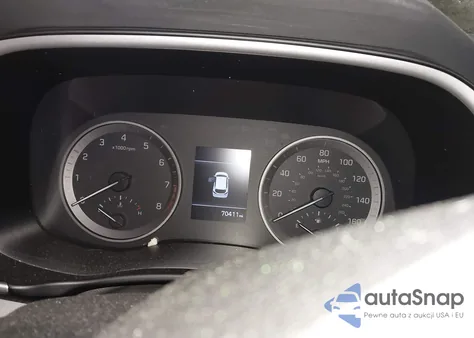 2019 Hyundai Tucson Value z USA, uszkodzony, nr VIN KM8J3CA48KU844941